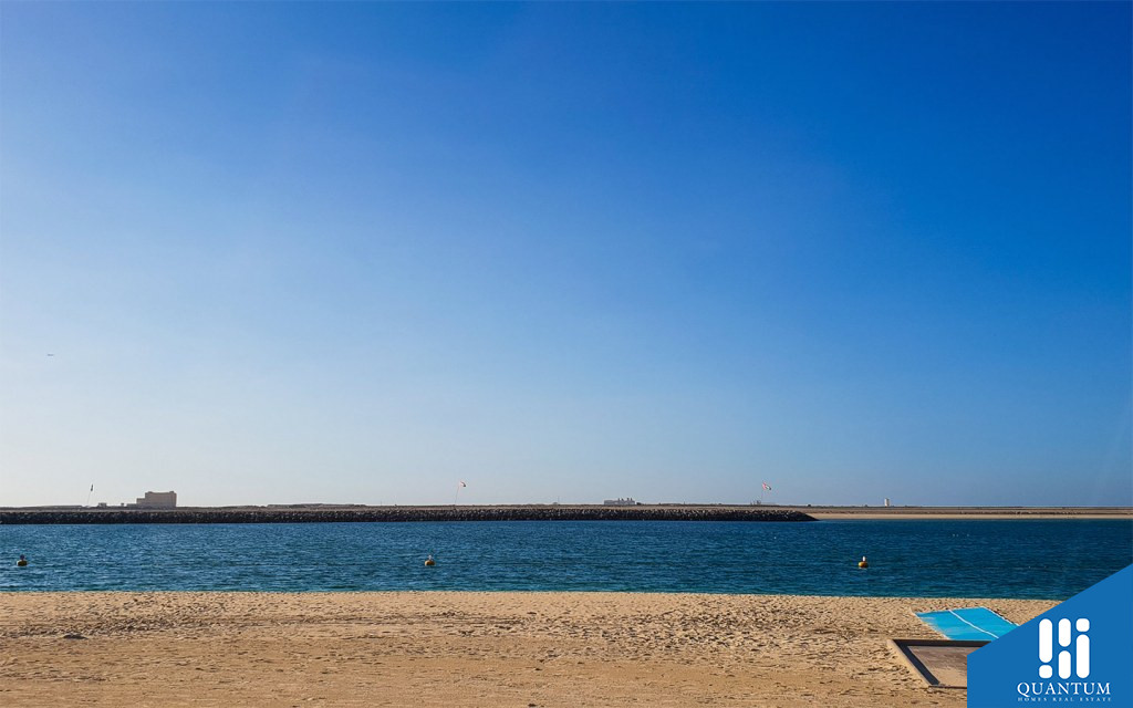 Al Mamzar Beach near Muhaisnah