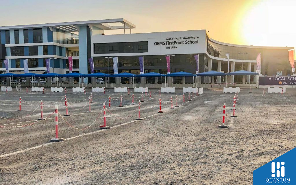 مدرسة جيمس فيرست بوينت
