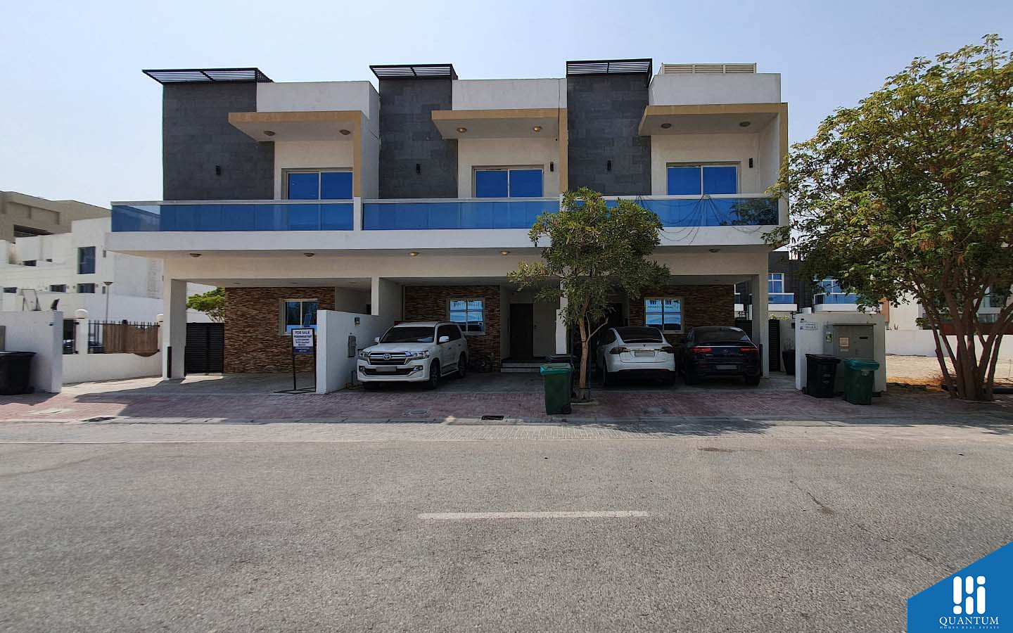 Al Burooj Residence 2 townhouse