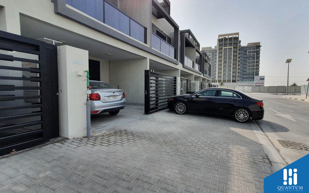 Parking in Al Burooj Residence V