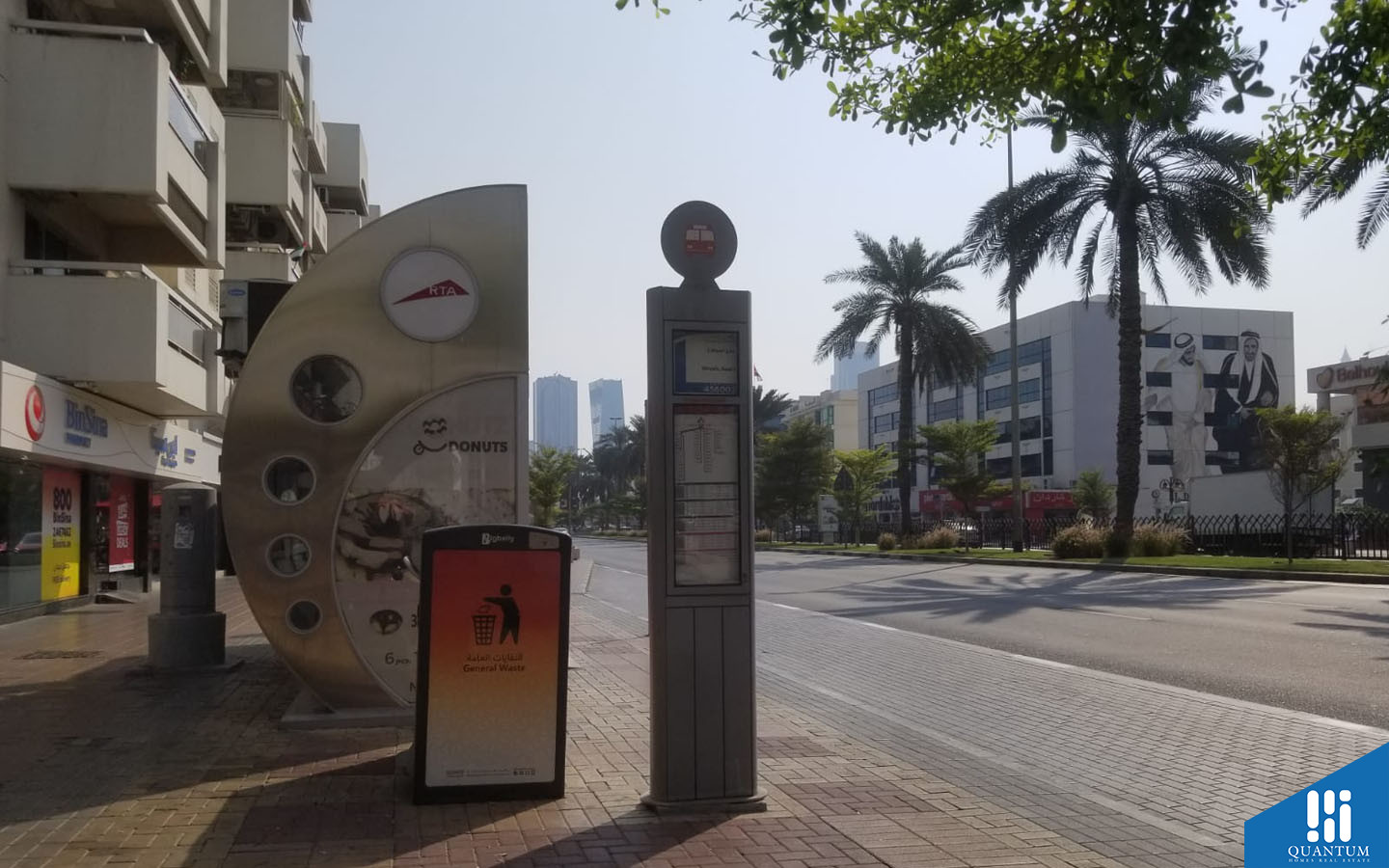 bus stop on Al Diyafah Road