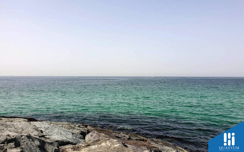 شاطئ الخان