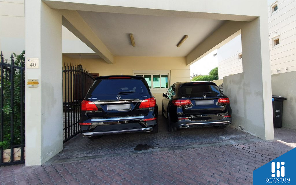 parking in Nakheel Circle Villas