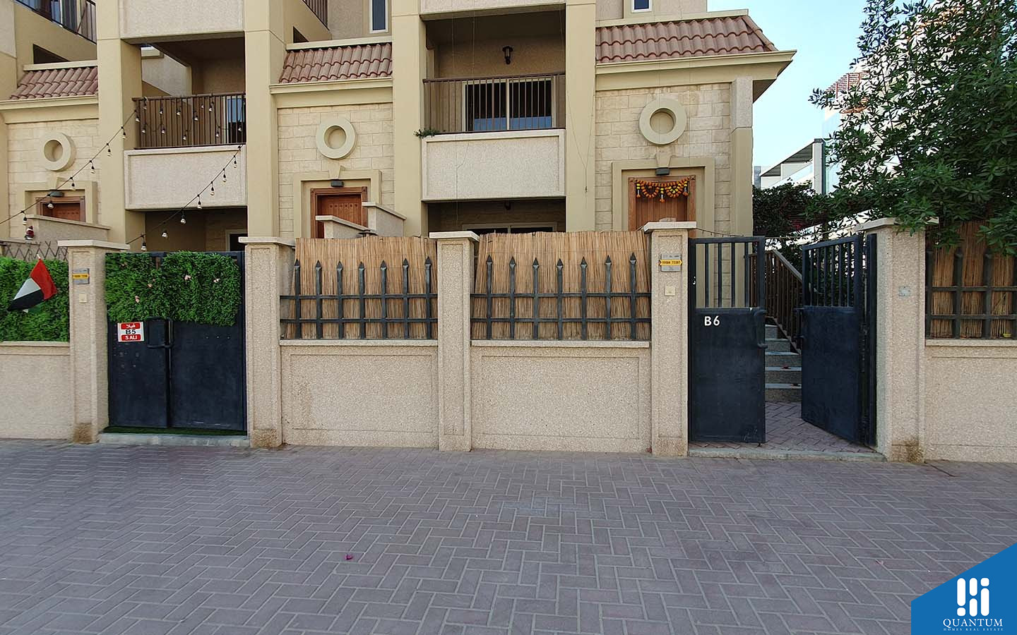 houses in JVC District 11