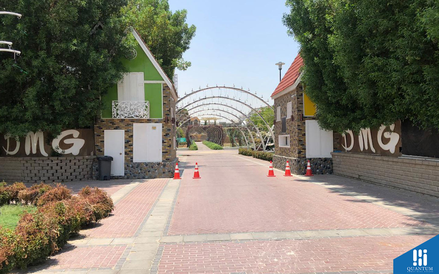مدخل إلى حديقة الزهور في دبي