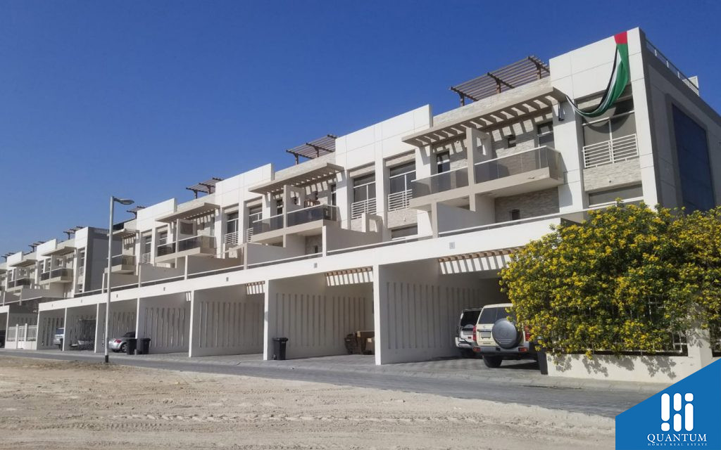 Townhouses in Goldenwoods Villas