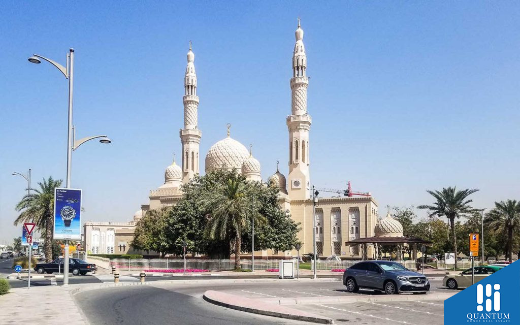 مسجد جميرا الكبير