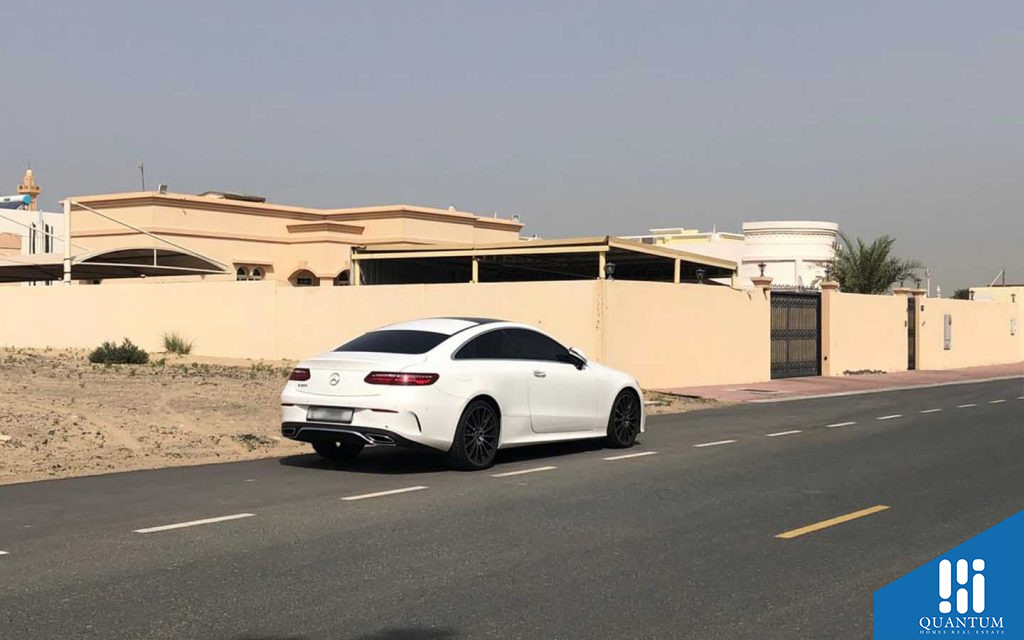 مواقف السيارات في شوارع المنطقة