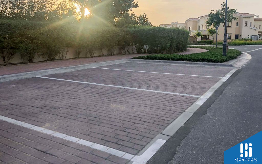 parking spots in Mira
