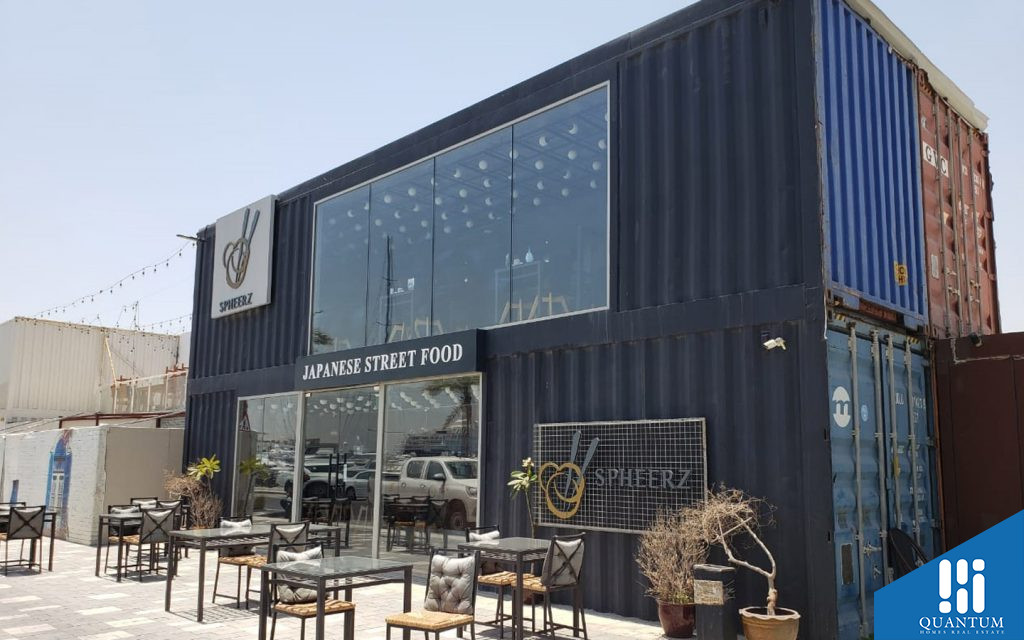 Restaurant in Mina Rashid