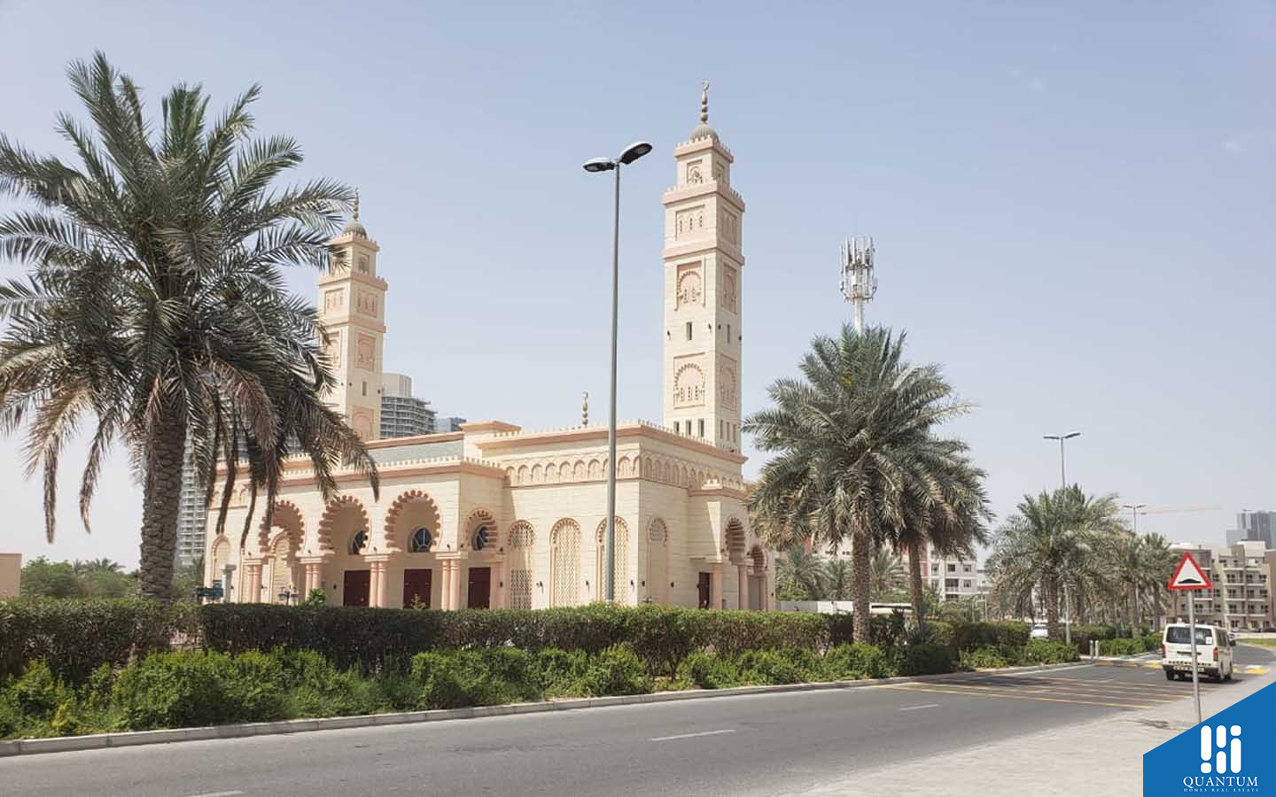 إنديجو فل 7، قرية جميرا الدائرية