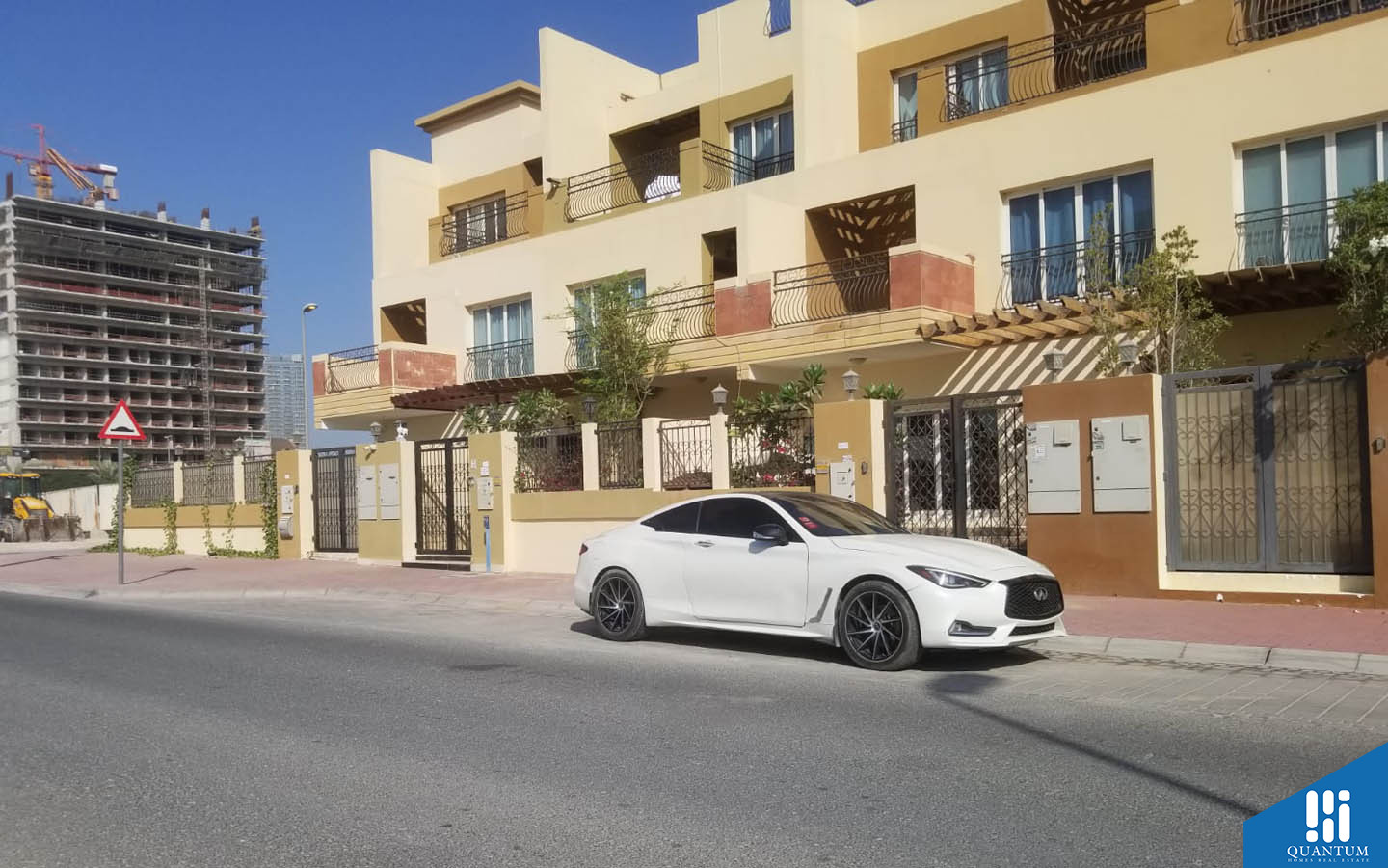 مواقف السيارات في حدائق الغروب