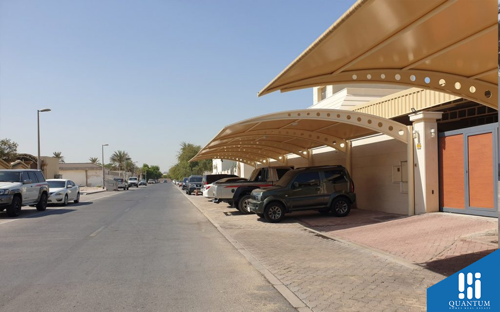 parking in hor al anz east