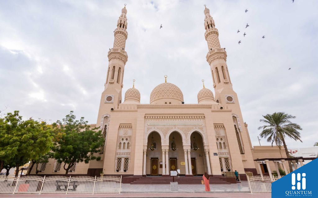 مسجد جميرا الكبير