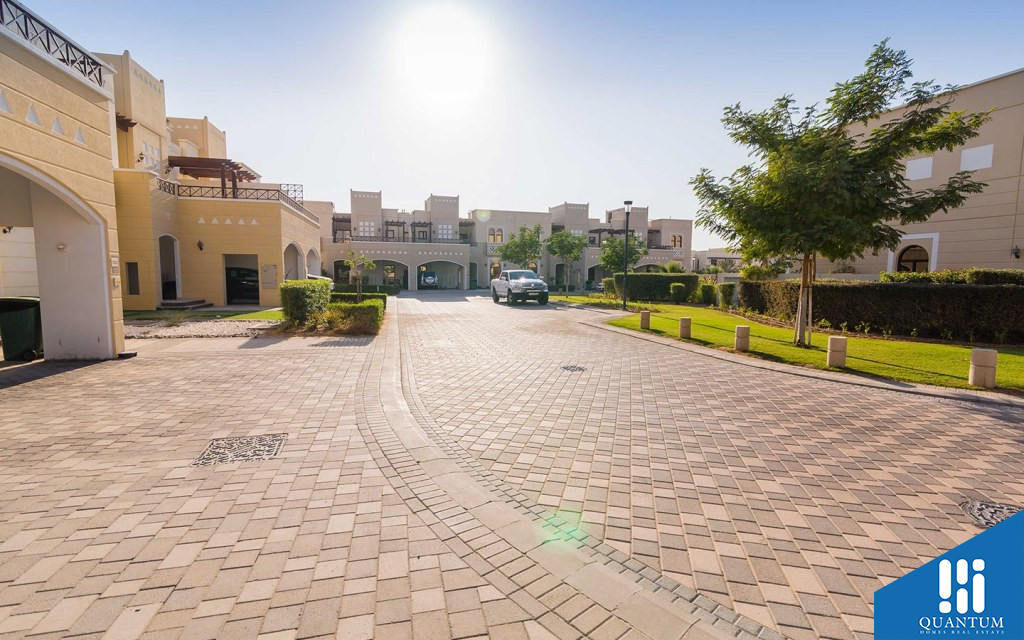 parking in Mudon