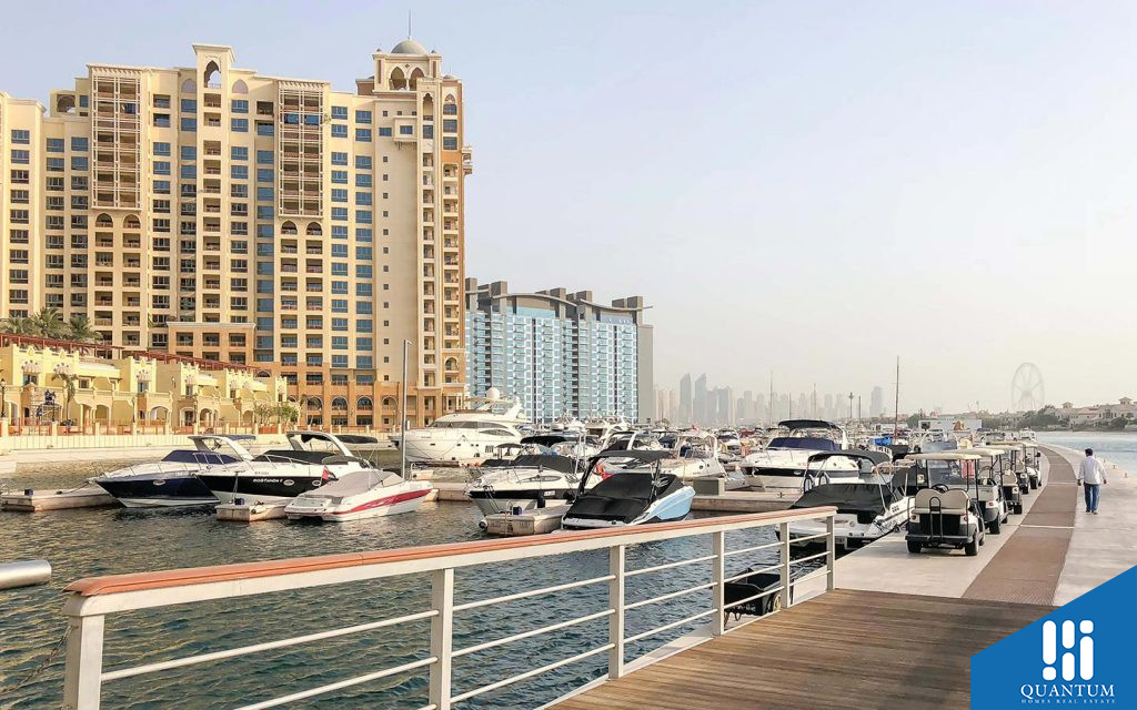 يرتبط المجمع بالعديد من المناطق التجارية والسكنية
