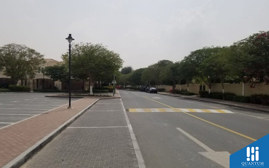 parking spaces near al reem 2